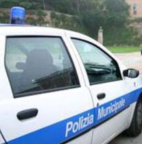 Auto dela Polizia Municipale Auto dela Polizia Municipale