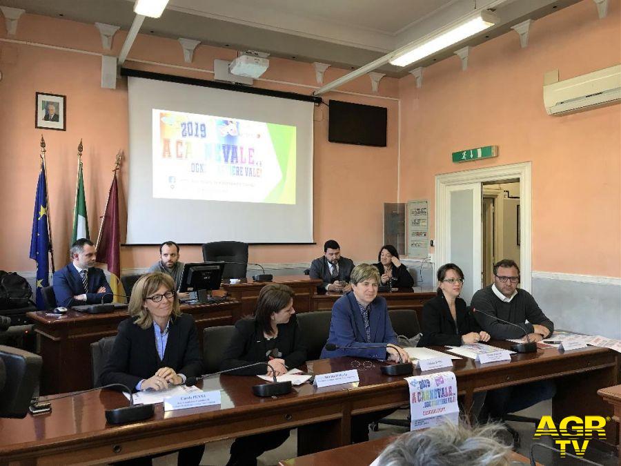 Ostia, il carnevale invade le piazze del quartiere Ostia, il carnevale invade le piazze del quartiere