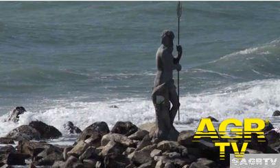 Ostia, caccia all'autore misterioso del Nettuno