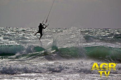Litorale romano, location ideale per il Kite surf Litorale romano, location ideale per il Kite surf