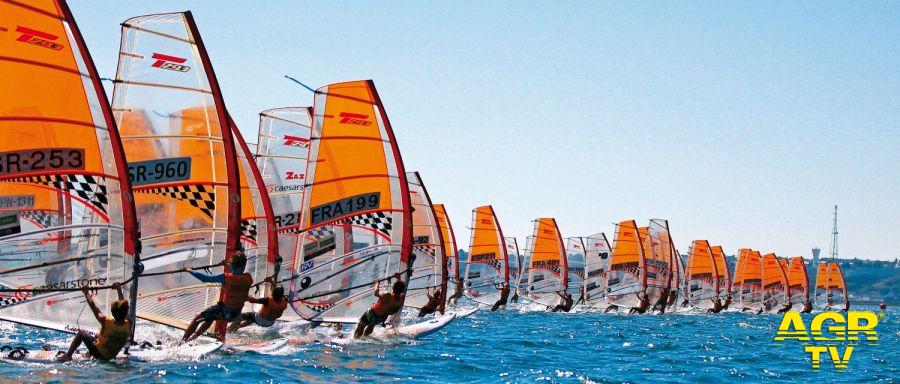 Ostia, oltre 200 surfisti alla seconda tappa di Coppa Italia