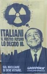 Greenpeace scala Palazzo Venezia Greenpeace scala Palazzo Venezia