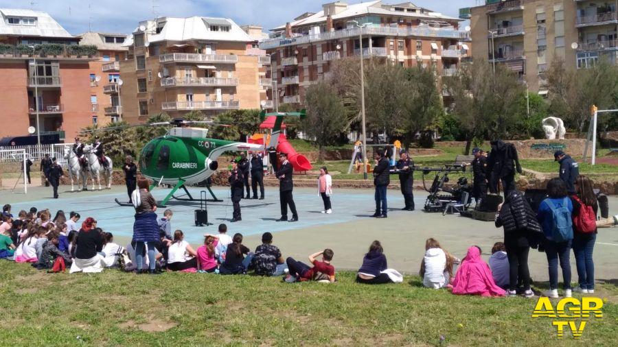 Ostia, a piazza Gasparri.... lezione di legalità Ostia, a piazza Gasparri.... lezione di legalità