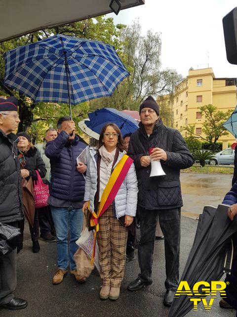 Ostia, una targa a ricordo dell'opera di Giovanni Roncagli, ufficiale di marina ed esploratore Ostia, una targa a ricordo dell'opera di Giovanni Roncagli, ufficiale di marina ed esploratore