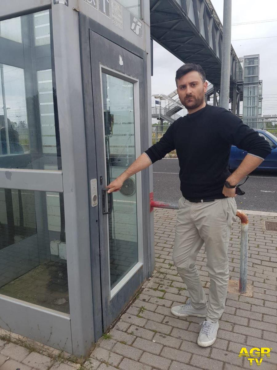 Fiera di Roma, i disabili non possono accedere alla stazione Fiera di Roma, i disabili non possono accedere alla stazione