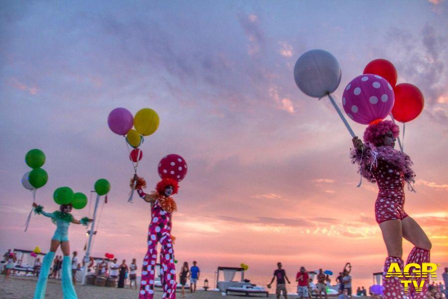 Fregene, party sulla spiaggia al Singite Fregene, party sulla spiaggia al Singite