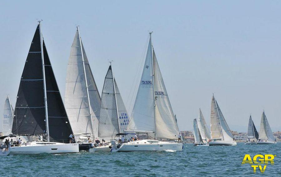 100 vele, domani al porto, convegni e sport 100 vele, domani al porto, convegni e sport