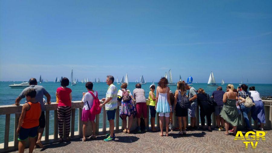 Ostia, la grande festa delle 100 vele Ostia, la grande festa delle 100 vele