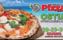 Ostia, l'International Pizza Festival a piazzale Magellano