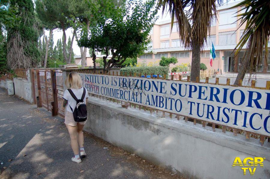 Ostia, studio e lavoro, primo protocollo per i giovani del Lazio Ostia, studio e lavoro, primo protocollo per i giovani del Lazio