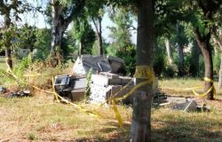 Acilia, fotocopiatrici e computer nel parco di via Lilloni