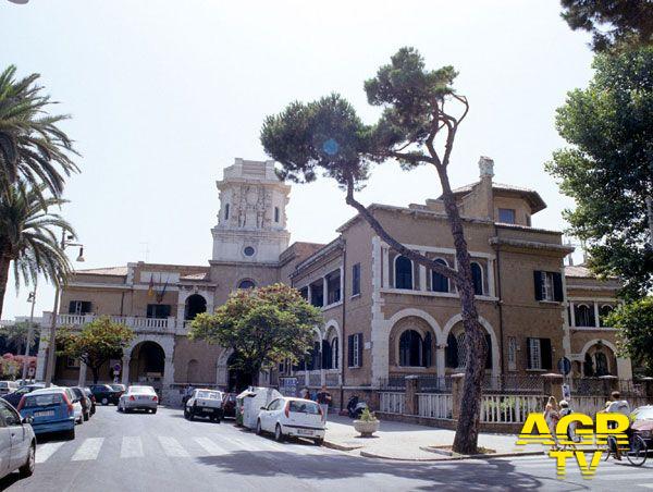 Ostia, Consiglio ad alta tensione sul nuovo murales Ostia, Consiglio ad alta tensione sul nuovo murales
