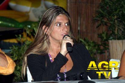Ostia, tutti con Federica Angeli, superate le 30 mila firme