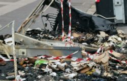 Ostia, incendiati altri cassonetti sul lungomare