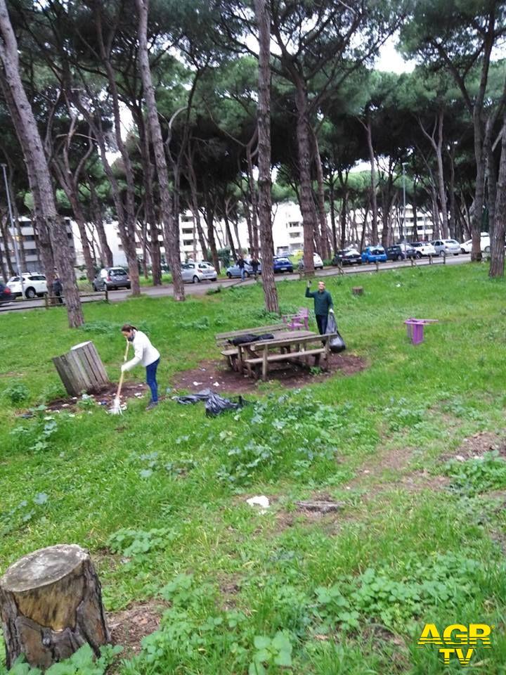Ostia, rifiuthlon a Castelfusano