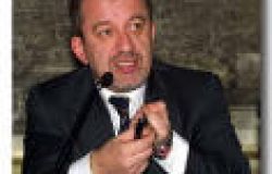 MARONI, PROROGA I COMMISSARI DEGLI  ENTI FINO  AL 31  DICEMBRE 2003