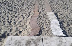 Ostia, cosa succede alla spiaggia degli sposi...?