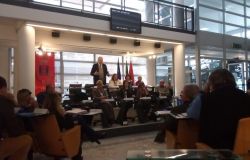 Fiumicino, no allo spostamento del mercato