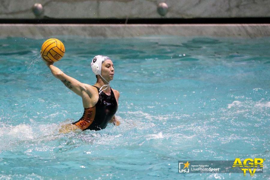 Pallanuoto, Sis Roma, un rullo compressore