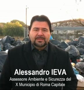 AXA: Via Pindaro, situazione allarmante per la quantità di rifiuti gettati su area privata AXA: Via Pindaro, situazione allarmante per la quantità di rifiuti gettati su area privata