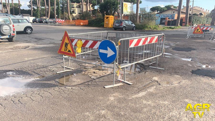 Infernetto,  torna l'asfalto in via Orazio Vecchi