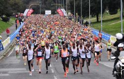Roma-Ostia domani il via alla mezza maratona più partecipata