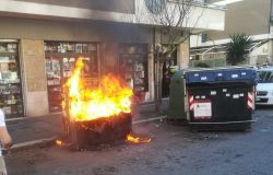 OSTIA: Di Giovanni, ennesimo cassonetto incendiato, ormai è chiaro a  tutti il disegno criminale