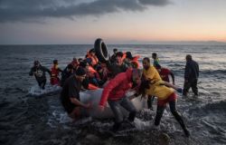 Migranti: Save the Children, in Grecia più di 5 mila minori non accompagnati in condizioni precarie