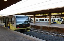 Roma-Lido il X Municipio fa la voce grossa: due treni per far ripartire il servizio