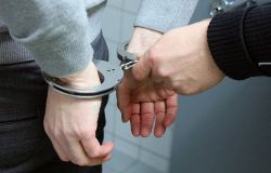 Rapinatore, per la festa dei lavoratori torna a casa...e finisce in manette