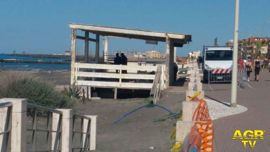 spiaggia ostia ponente rimozione spiaggia ostia ponente rimozione