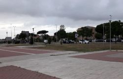 Municipio X, Operazione decoro, davanti alle stazioni di Acilia e Ostia Antica