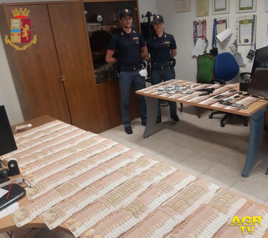 Ladri d'auto, specializzati in Audi pescati dalla polizia con 75 mila euro Ladri d'auto, specializzati in Audi pescati dalla polizia con 75 mila euro