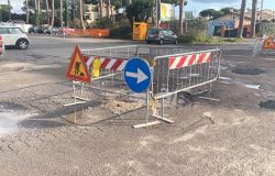 Ostia, servono cento milioni per sistemare l'asfalto delle strade