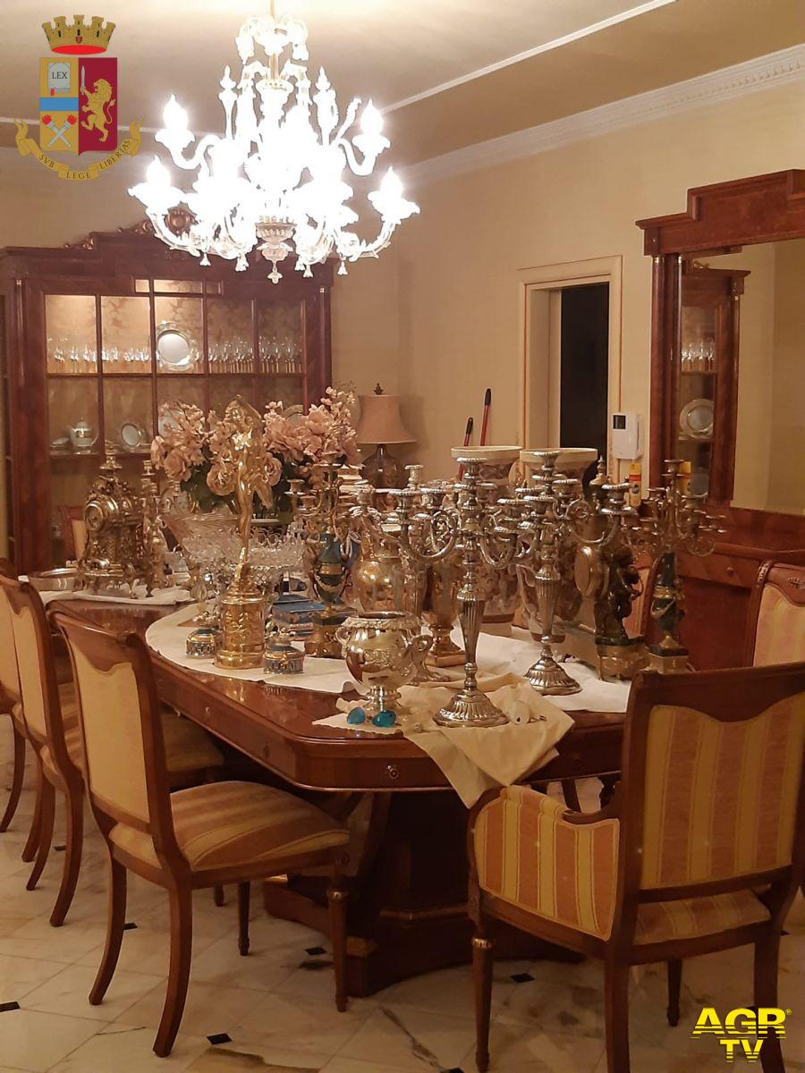 candelabri e argenteria