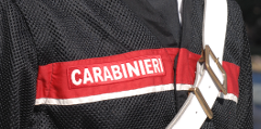 Torvajanica, i carabinieri intervenuti per una lite in famiglia trovano la marjuana