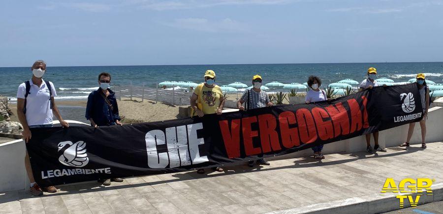 Goletta verde, al Circeo scarichi non depurati arrivano in mare Goletta verde, al Circeo scarichi non depurati arrivano in mare
