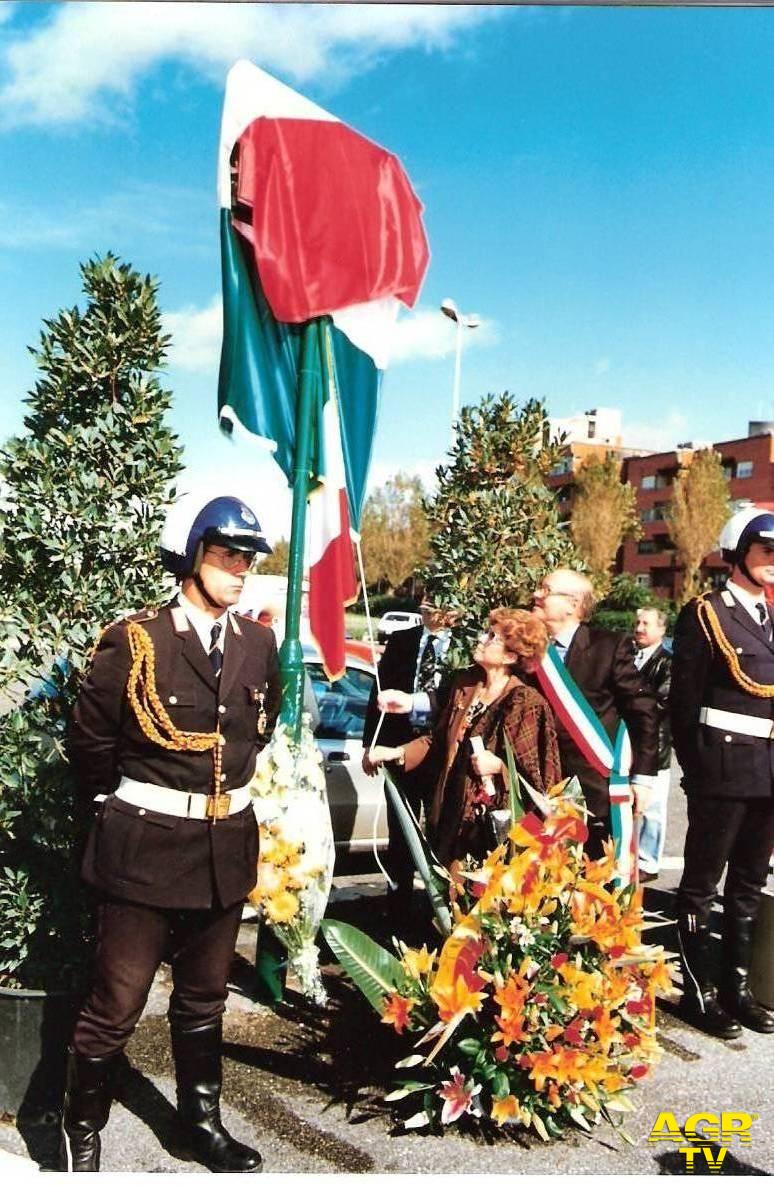 Fiumicino, alle 16,58 un minuto di silenzio per l'anniversario di via D'Amelio Fiumicino, alle 16,58 un minuto di silenzio per l'anniversario di via D'Amelio