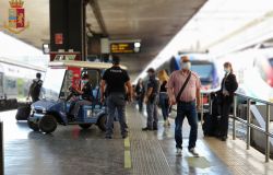 Roma: attività settimanale della Polizia di Stato nelle stazioni del Lazio