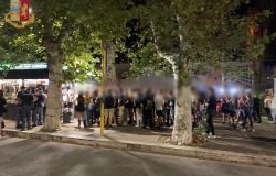 Ostiense, assembramenti.... pericolosi di giovani