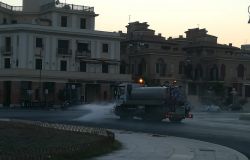 AMA, “PIANO MARE” AD OSTIA: DIFFERENZIATA, PULIZIE E CAMPAGNA ANTI ABBANDONO DI GUANTI E MASCHERINE