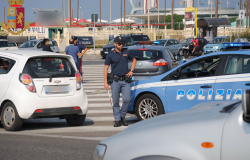 Civitavecchia, donna minaccia con un coltello gli infermieri del 118