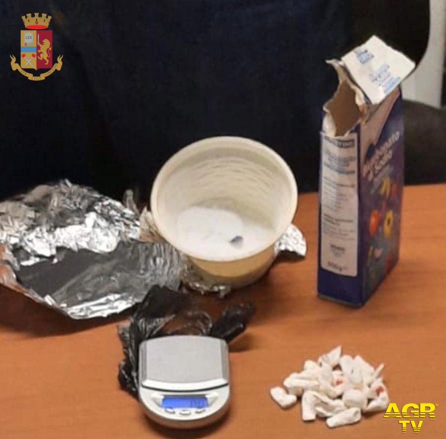 Controlli antidroga della Polizia di Stato Controlli antidroga della Polizia di Stato