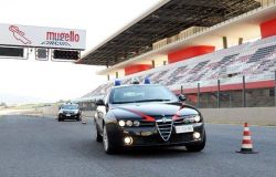 Guida sicura, i carabinieri si addestrano al Mugello