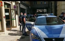 Polizia, piazze di spaccio nel mirino, 17 arresti