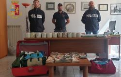 Ponte di nona, operazione antidroga della polizia, sequestrati 100 chilogrammi di stupefacente