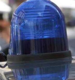 Usava i lampeggianti simili a quelli in uso alle forze dell'ordine per uso privato, denunciato Usava i lampeggianti simili a quelli in uso alle forze dell'ordine per uso privato, denunciato