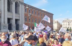Piazza San Giovanni -Manifestazione No mask