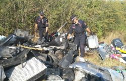 Rifiuti: in comune di Campi Bisenzio i Carabinieri Forestali individuano una attività’ di gestione illecita di rifiuti non pericolosi