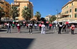 Ostia, manifestazione pacifica a fianco delle categorie di FdI